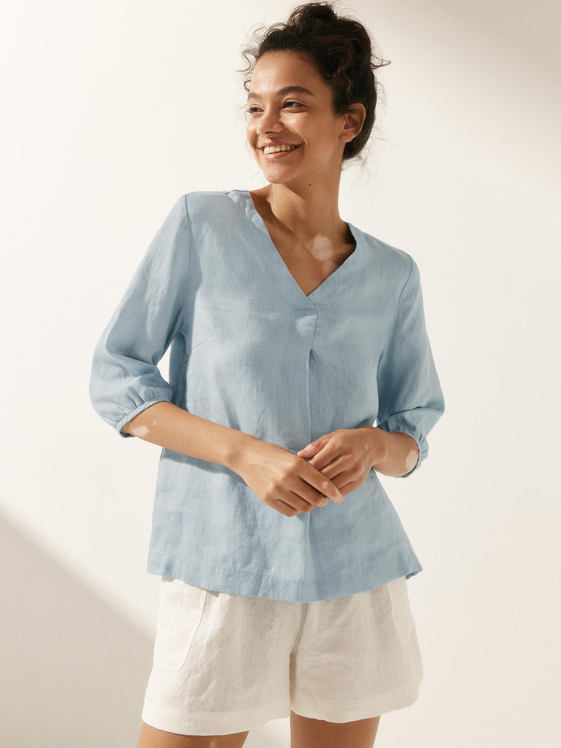 100% Linen V-Neck Top with Half Sleeves