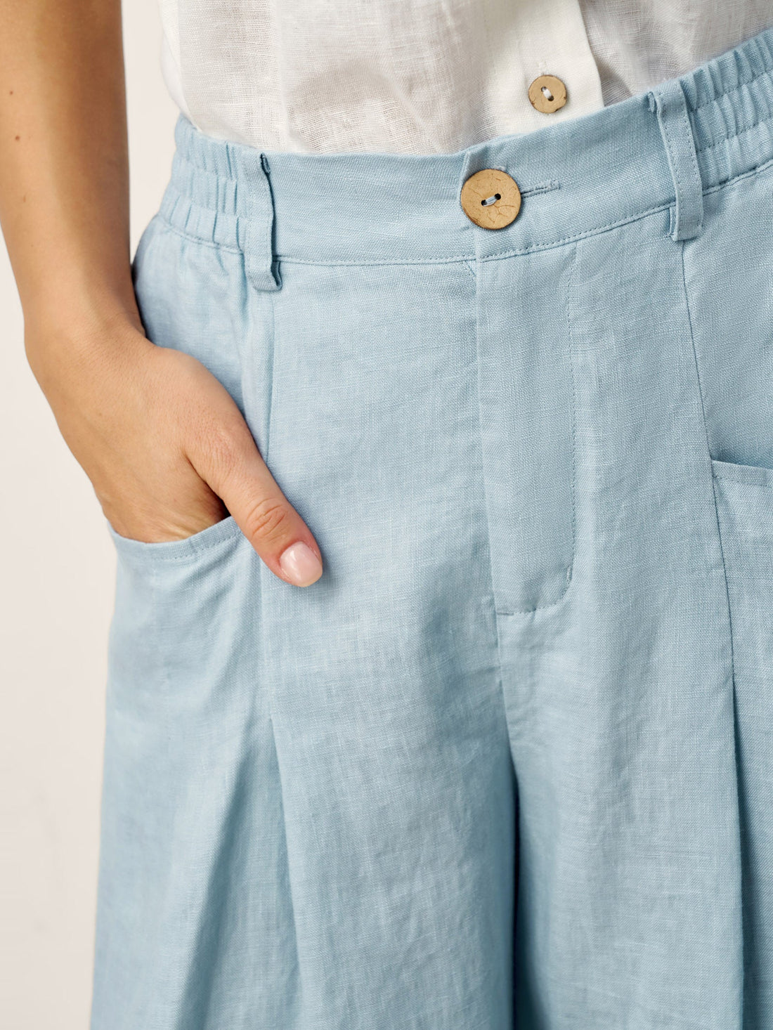 Linen Wide-Leg Pants with Welt Pockets