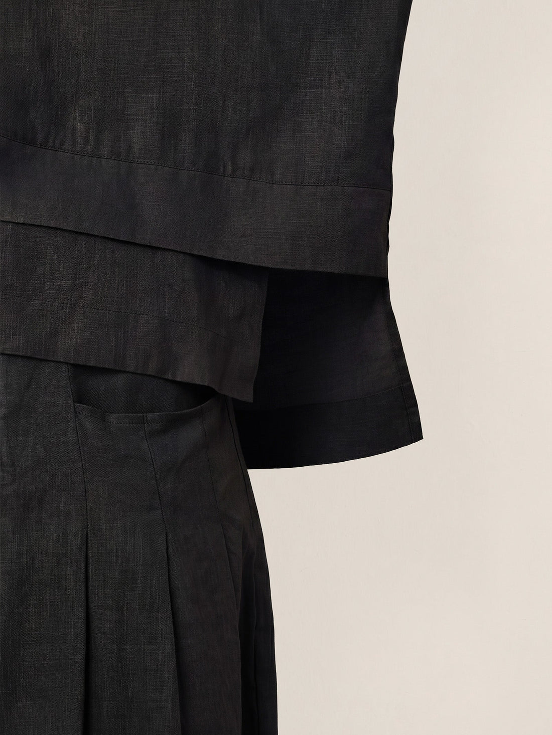 Linen Asymmetric V-Neck Half-Sleeve Shirt