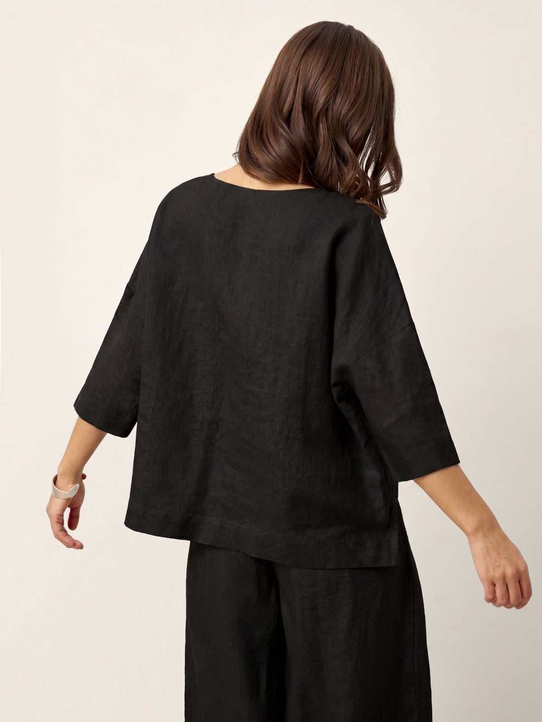 Linen Asymmetric V-Neck Half-Sleeve Shirt