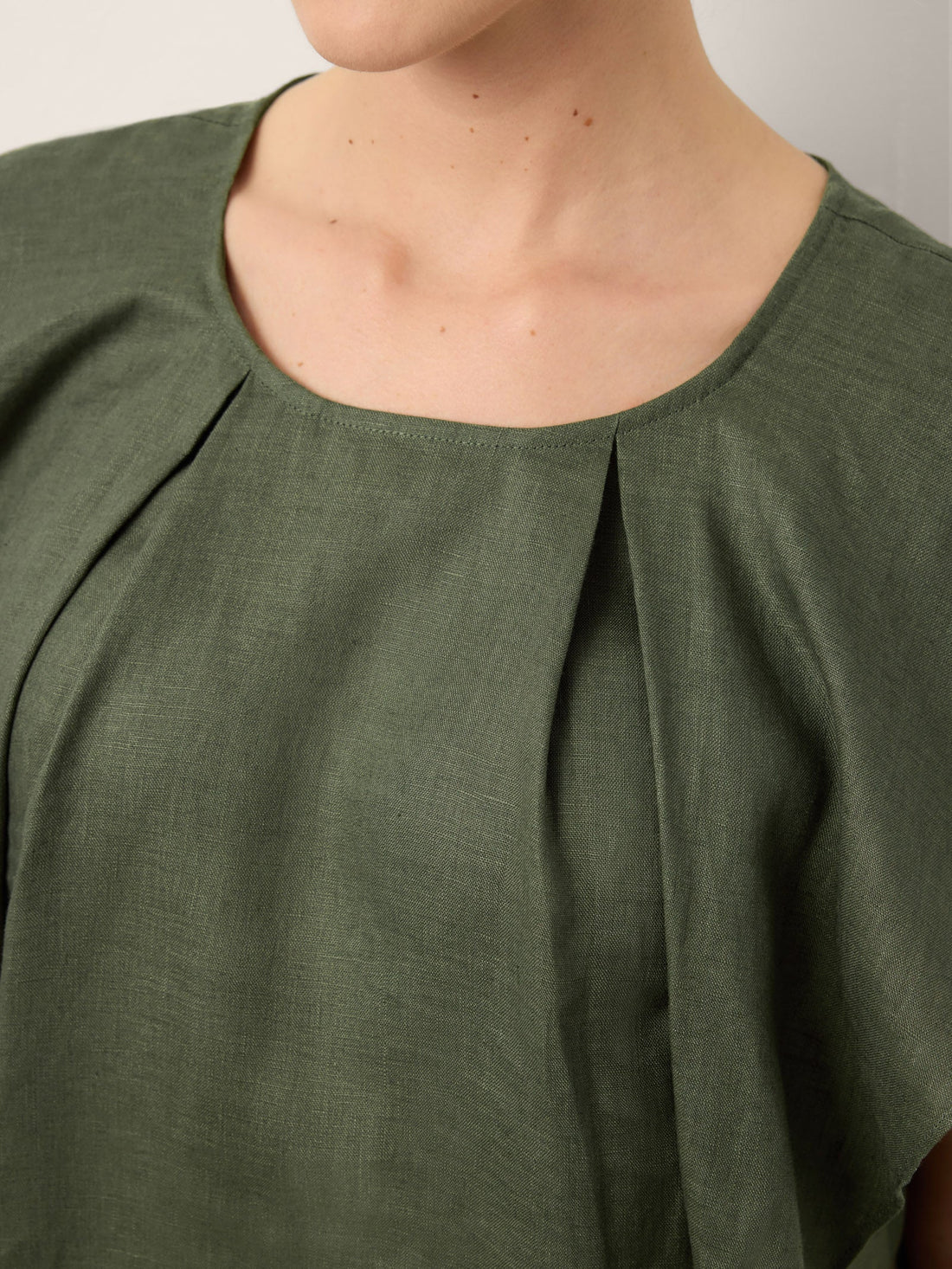 100% Linen Round Neck Top with Cap Sleeves