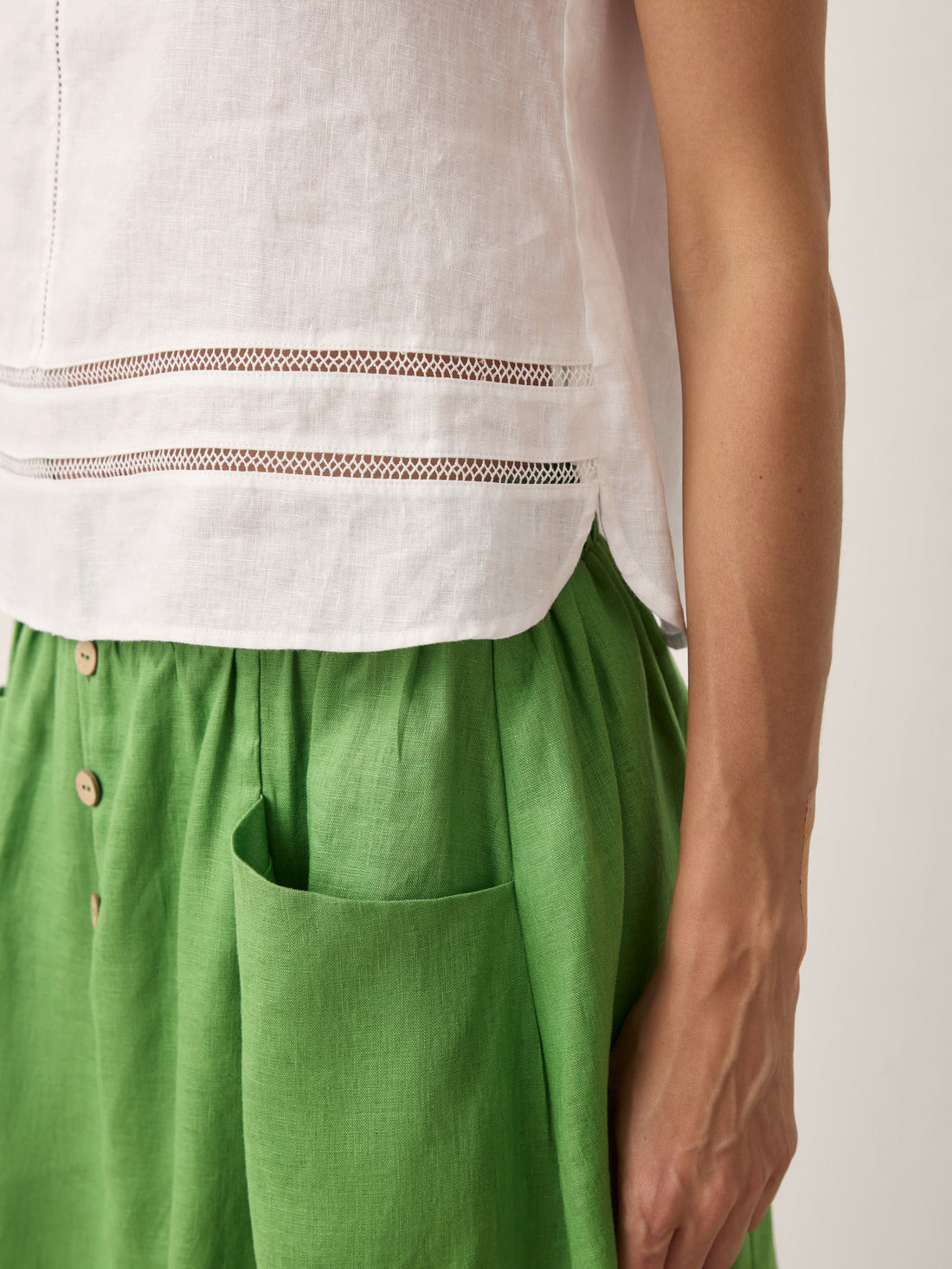 100% Linen Lace-Inset Stand Collar Sleeveless Top
