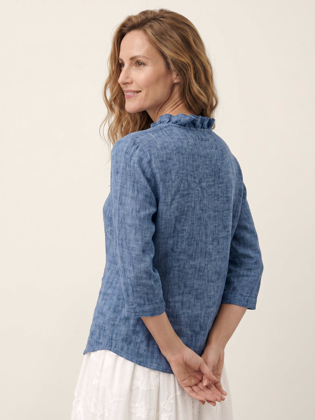 100% Linen V-Neck Three-Quarter Sleeve Shirt