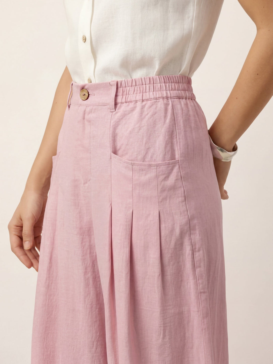 Linen Wide-Leg Pants with Welt Pockets