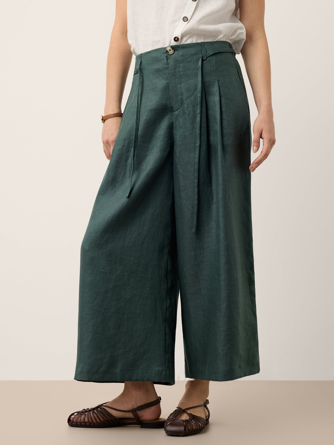 100% Linen Pleated Wide-Leg Cropped Pants