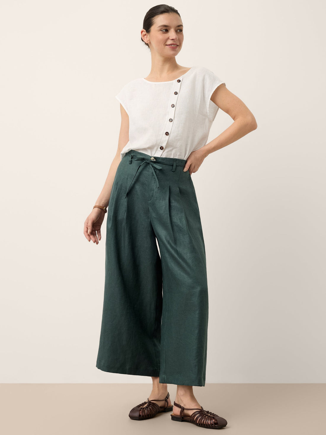 100% Linen Pleated Wide-Leg Cropped Pants