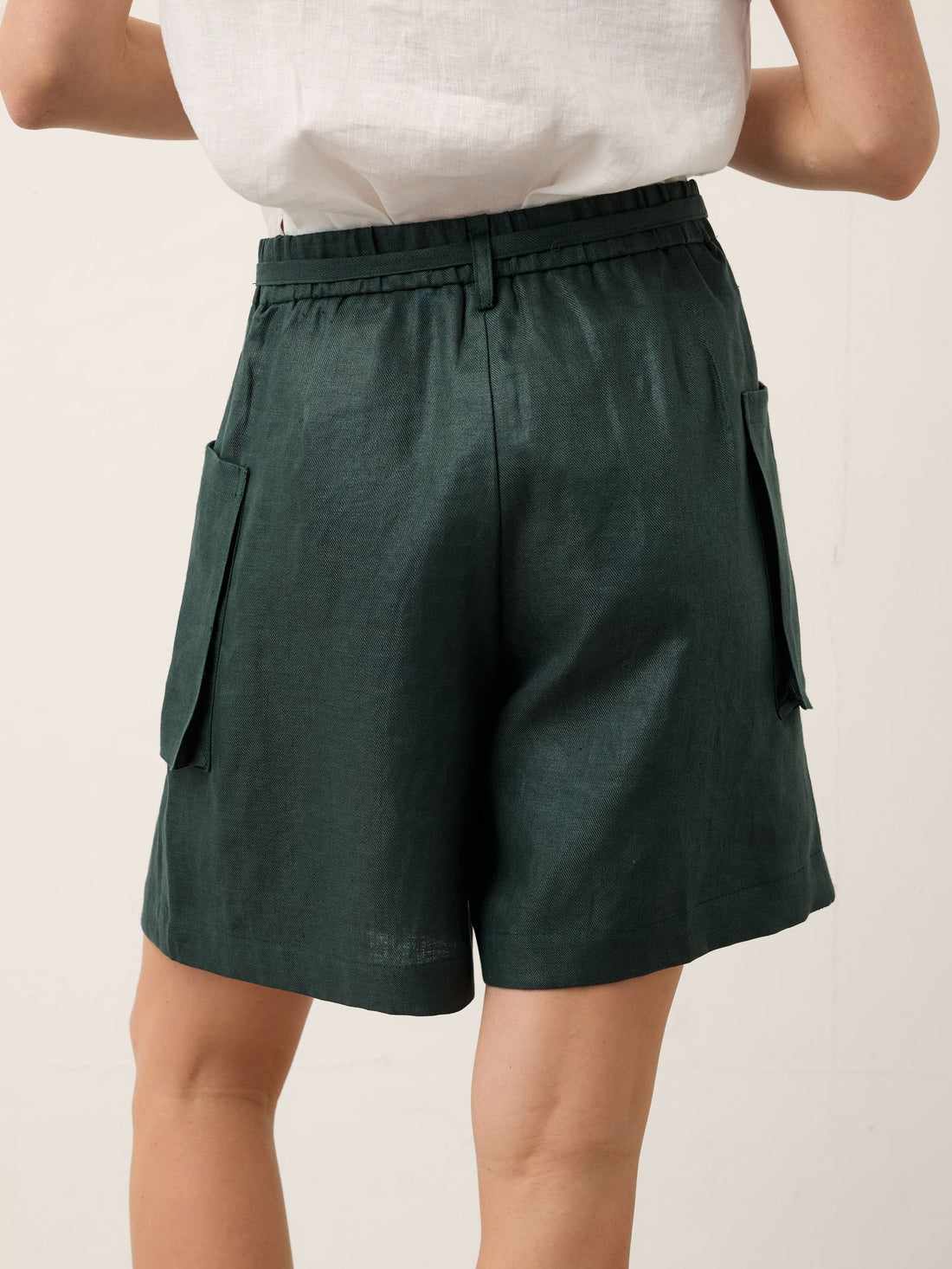100% Linen Pleated Straight Leg Shorts