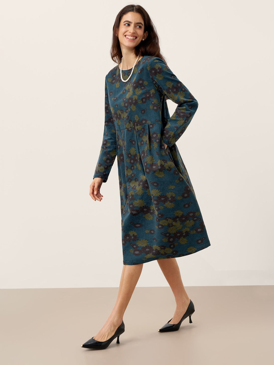 100% Cotton Pleated Long-Sleeve Midi Dress