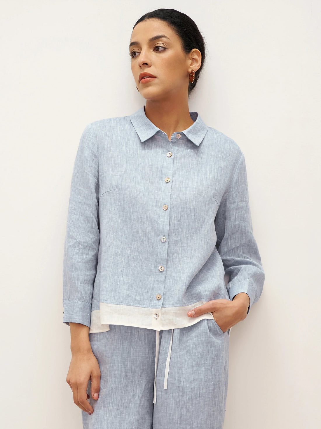 100% Linen Long-Sleeve Collared Shirt