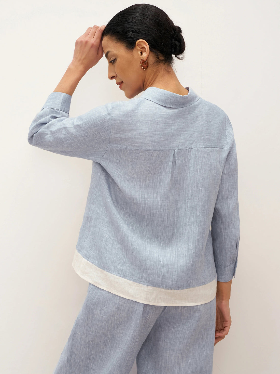 100% Linen Long-Sleeve Collared Shirt