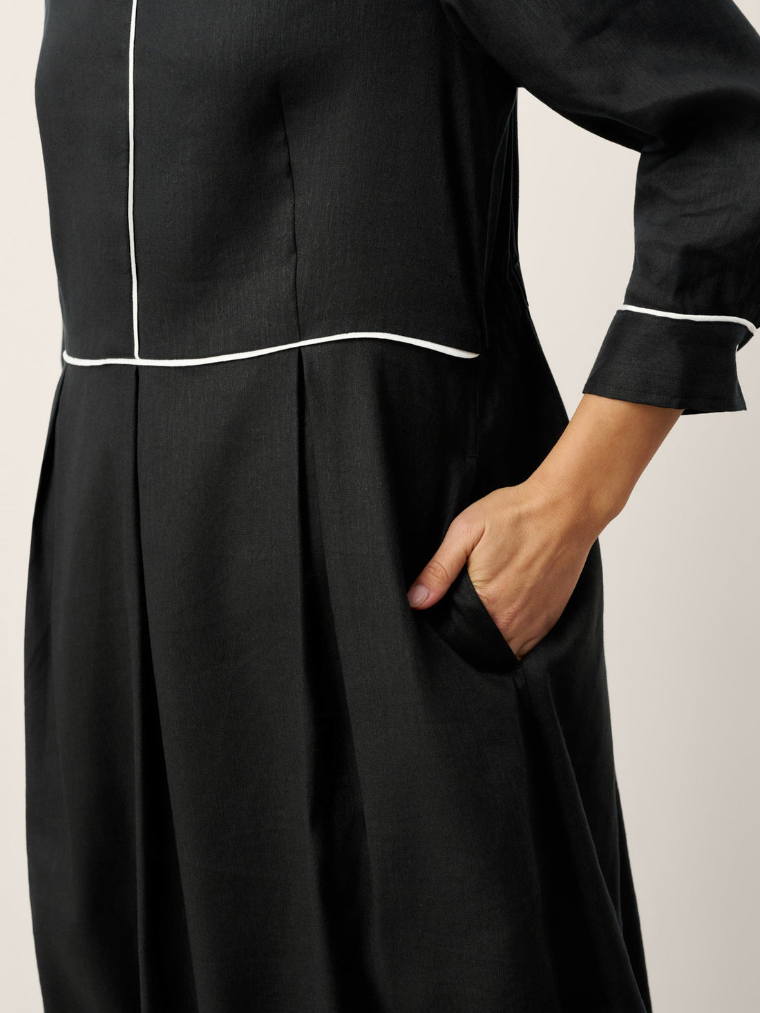 Linen Blend V-Neck Midi Dress with Pockets