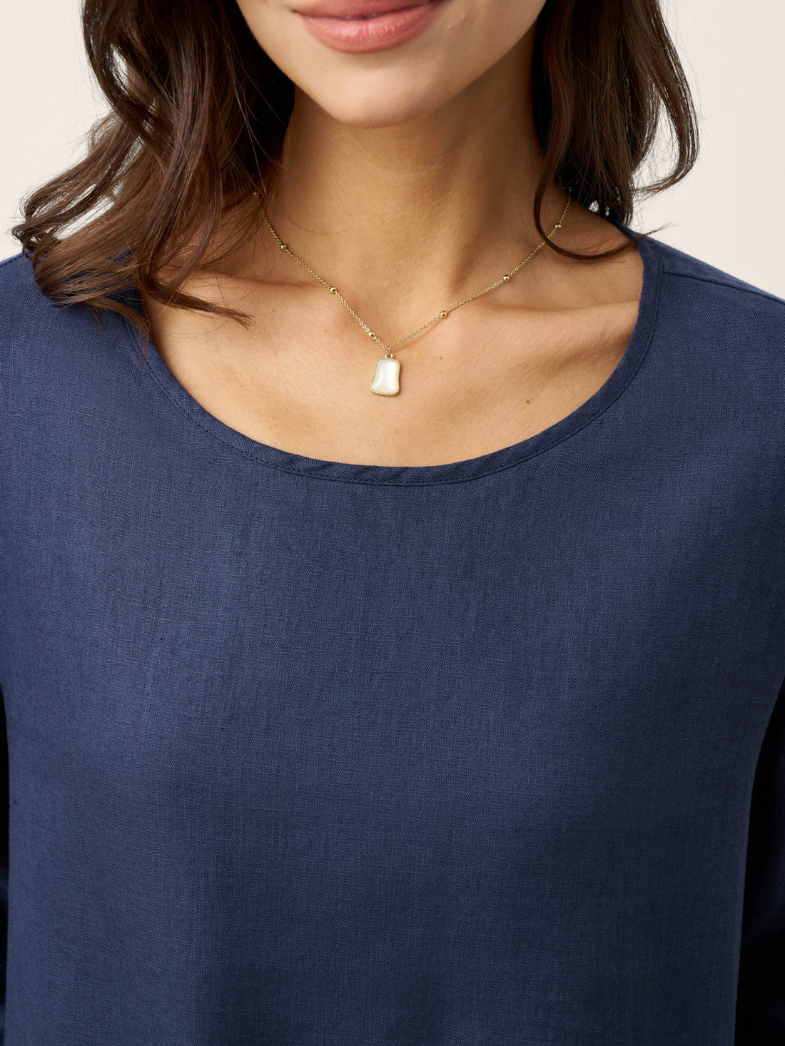 100% Linen Round Neck Button-Back Blouse
