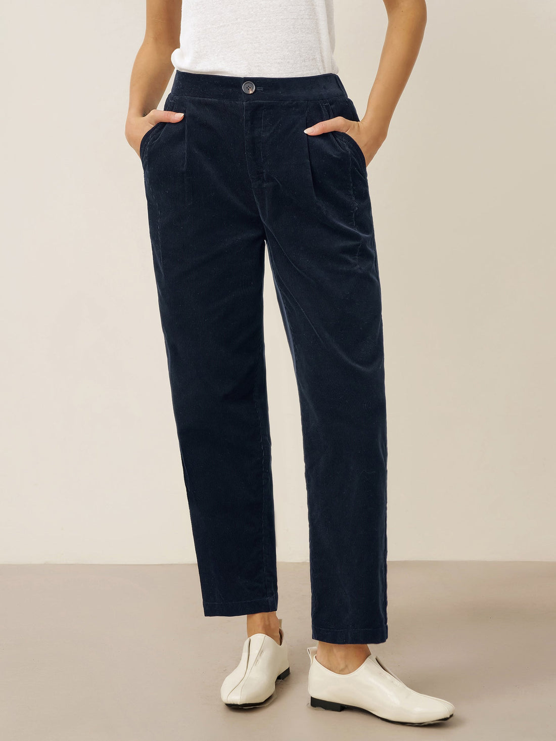 100% Cotton Elastic-Waist Tapered Pants