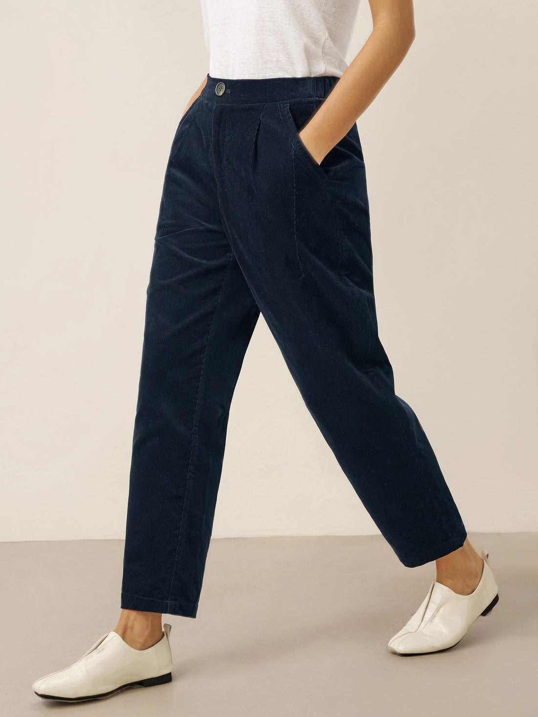 100% Cotton Elastic-Waist Tapered Pants