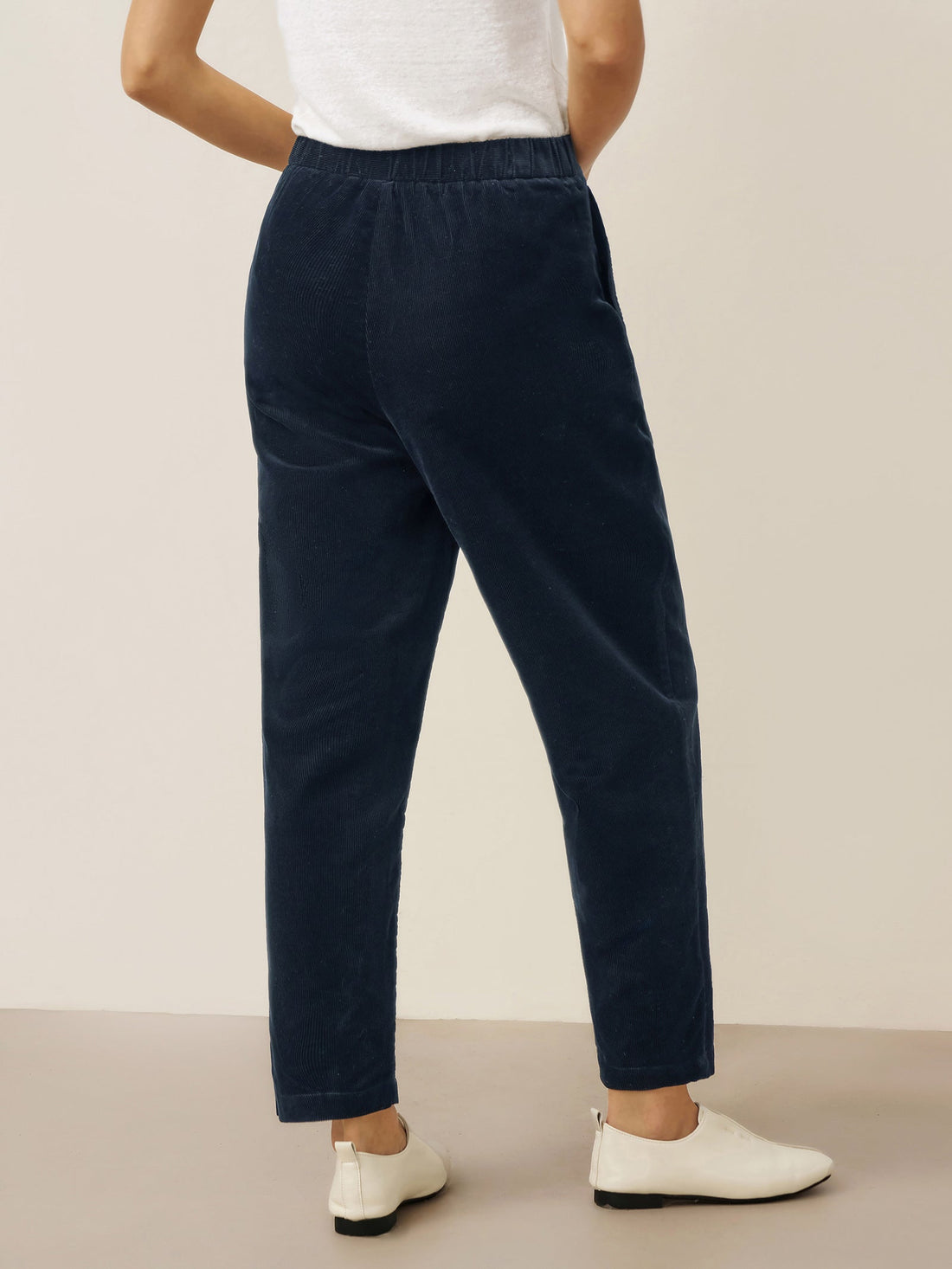 100% Cotton Elastic-Waist Tapered Pants
