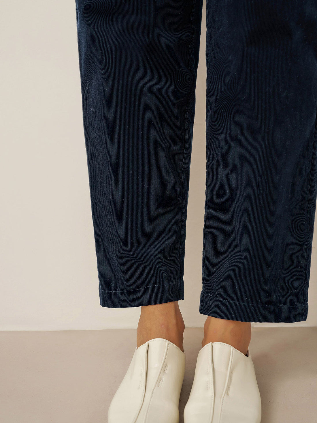 100% Cotton Elastic-Waist Tapered Pants