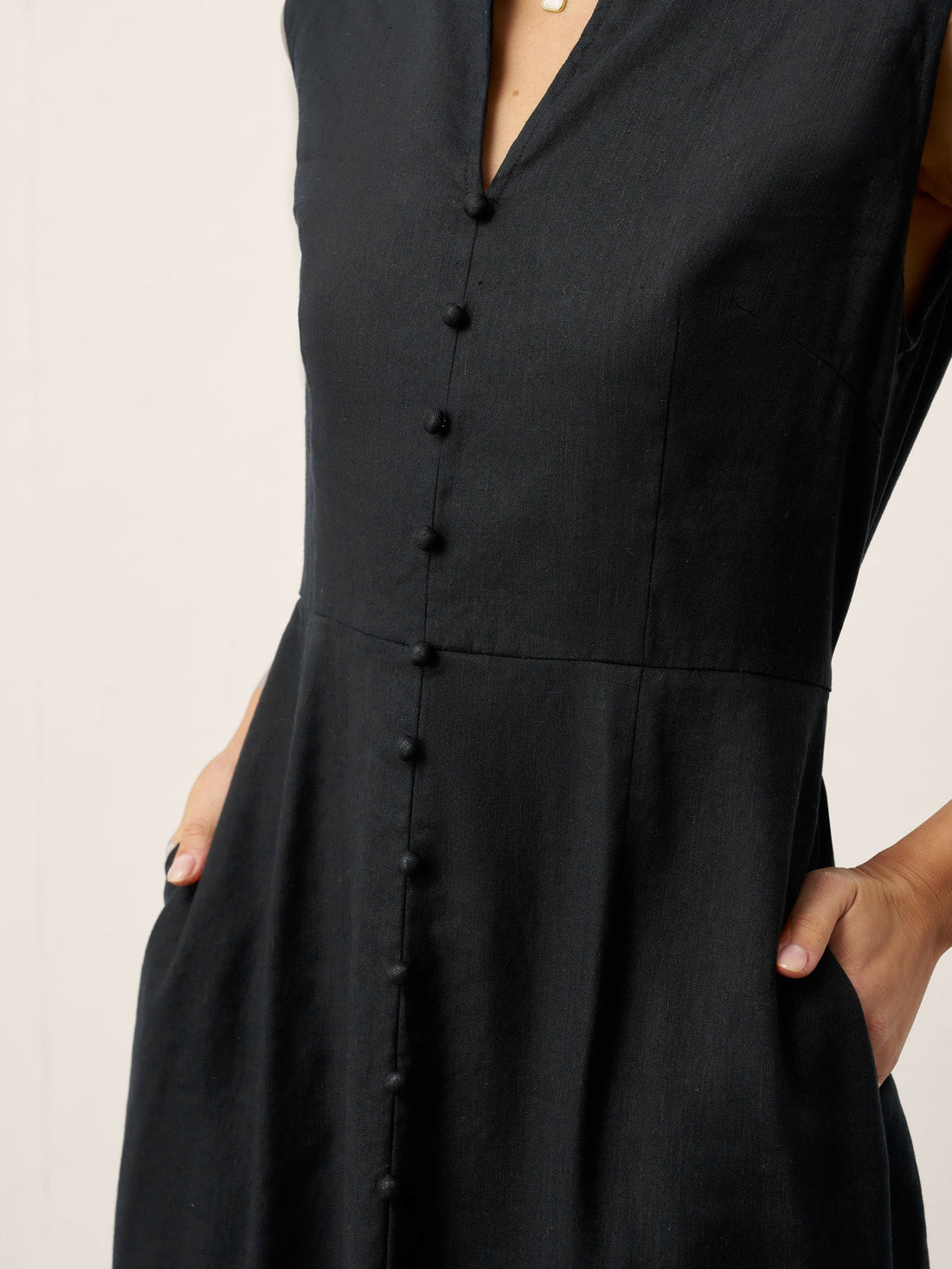 Linen Blend V-Neck Sleeveless Midi Dress