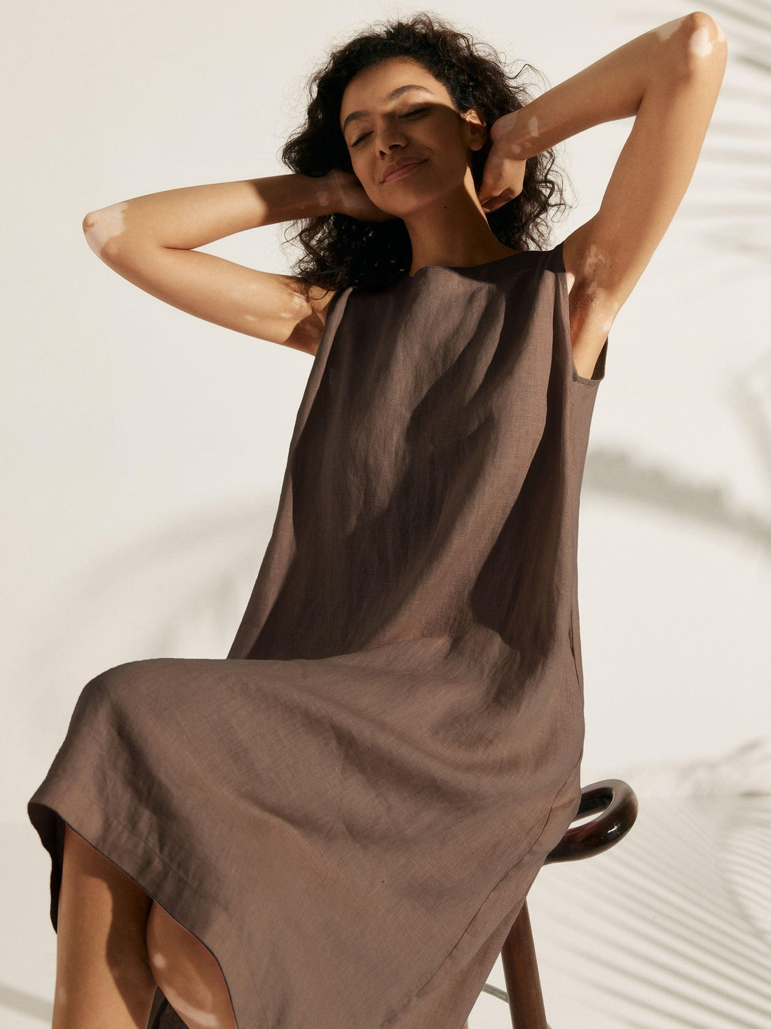 100% Linen Sleeveless Round Neck Midi Dress