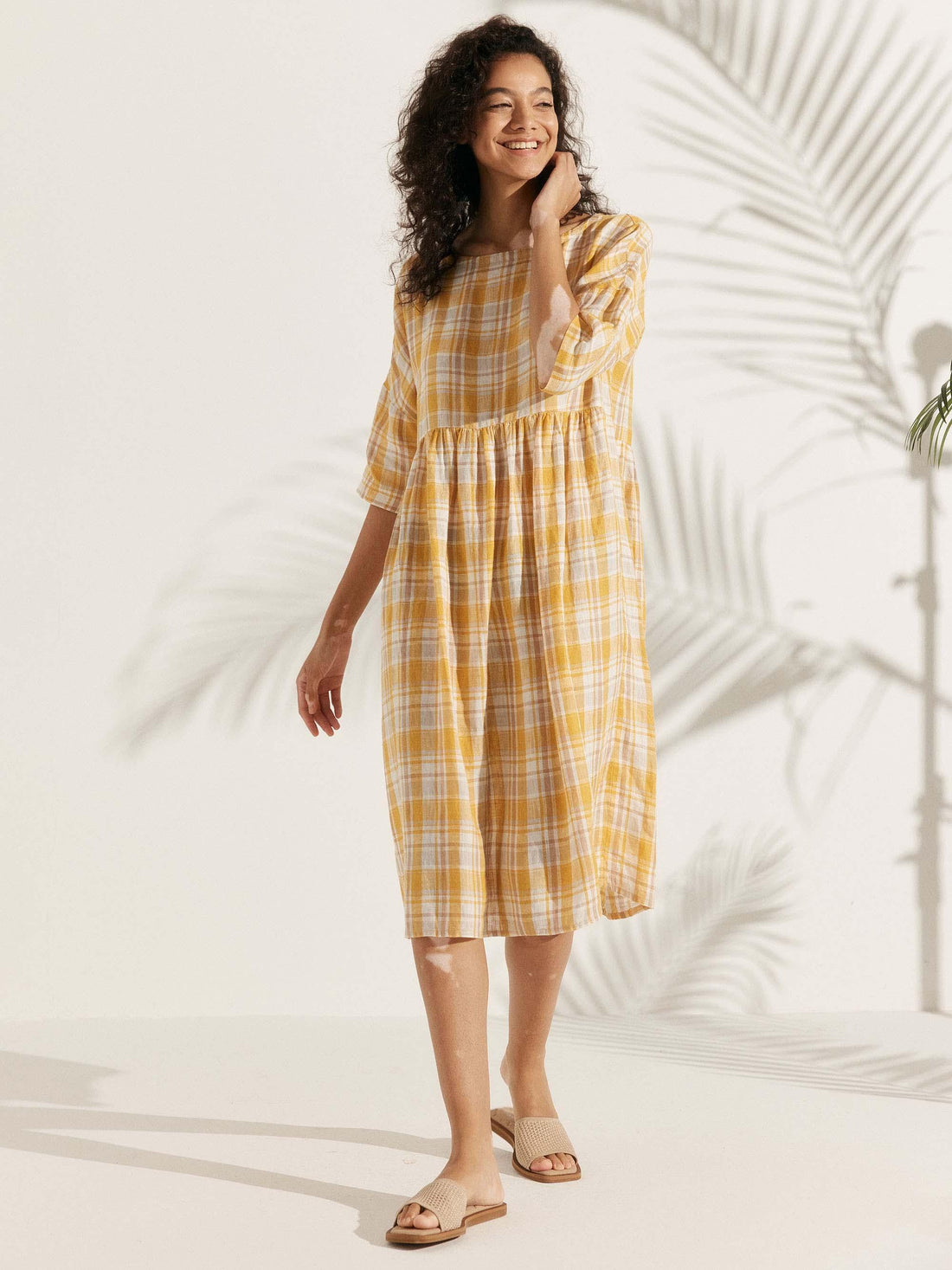 100% Linen Ruched Round-Neck Midi Dress