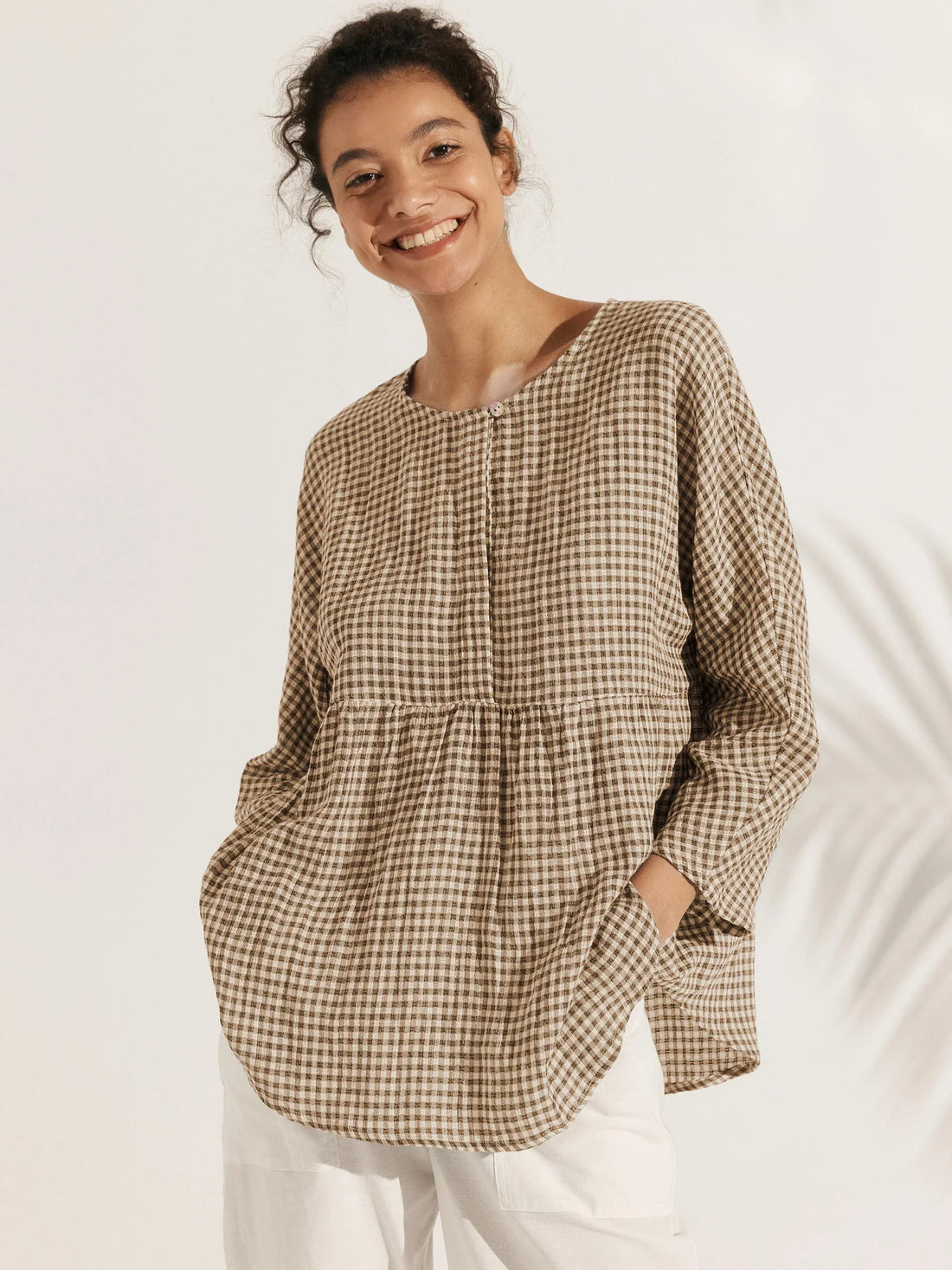 75% Linen Checked Ruched Round Neck Shirt