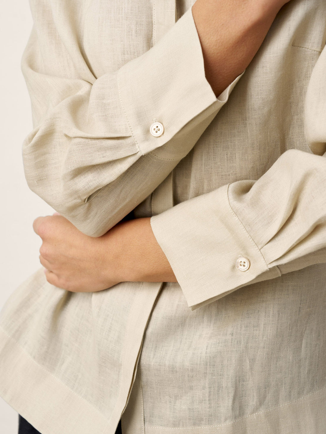 100% Linen Garment-Dyed Round Neck Shirt
