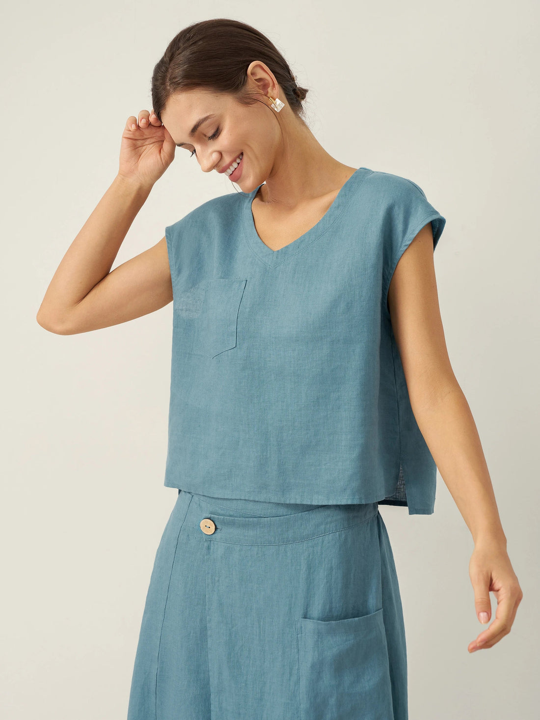 100% Linen V-Neck Cap Sleeve Shirt