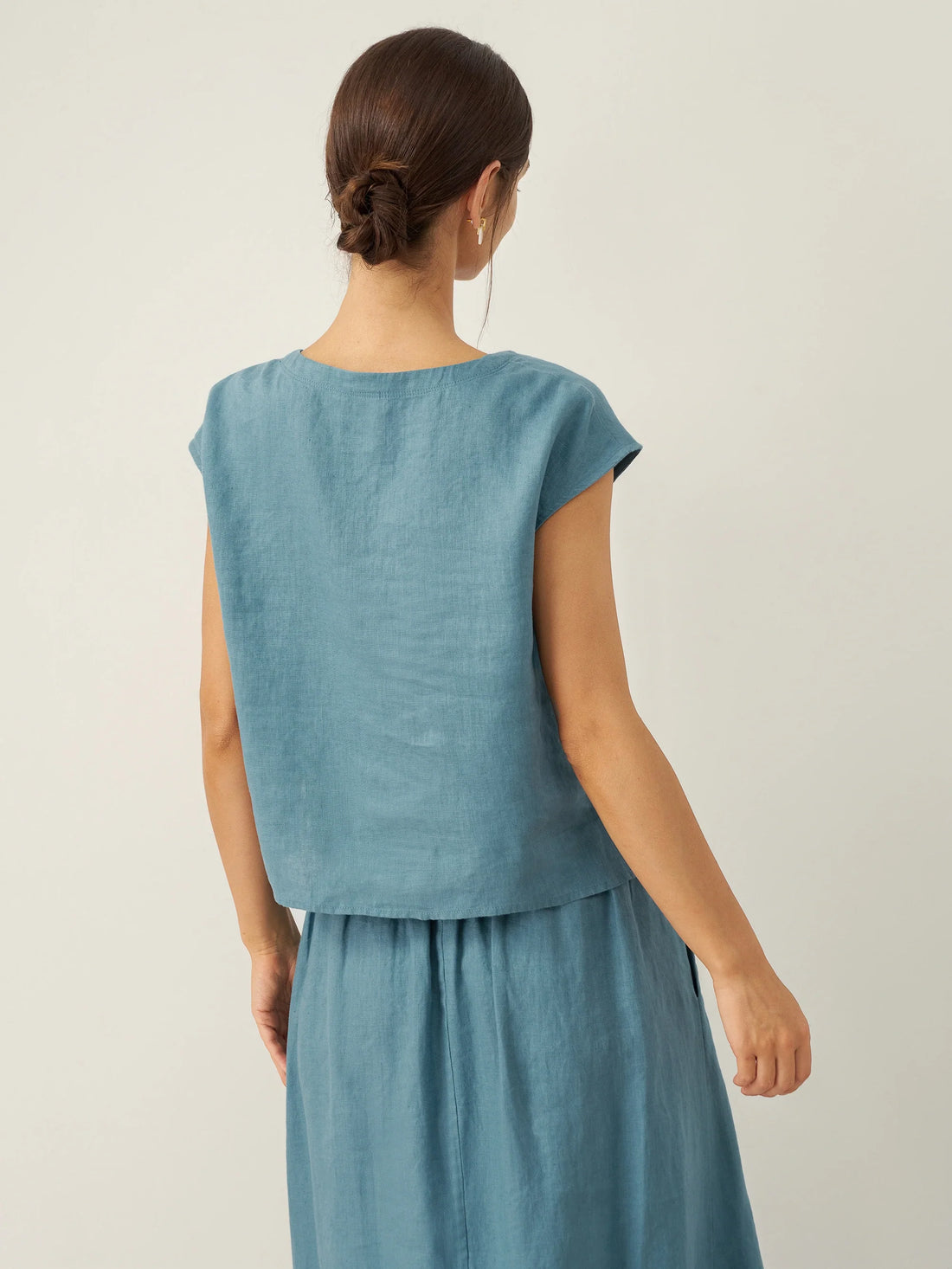 100% Linen V-Neck Cap Sleeve Shirt