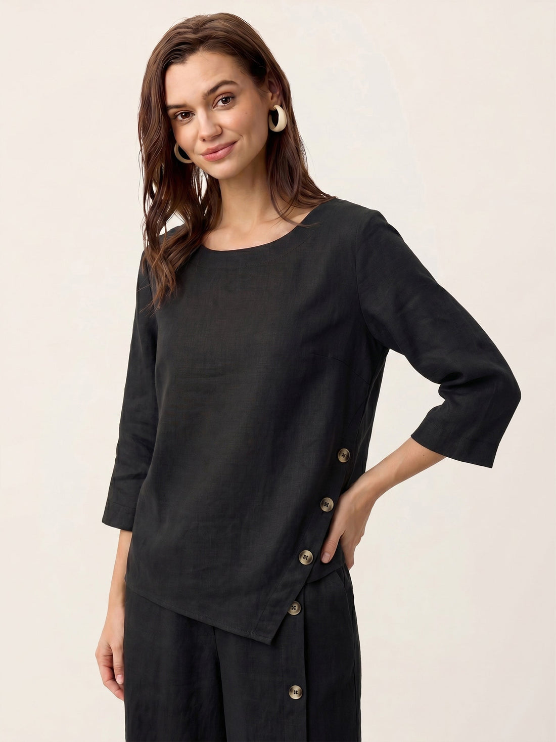 100% Linen Asymmetric-Hem Round Neck Blouse
