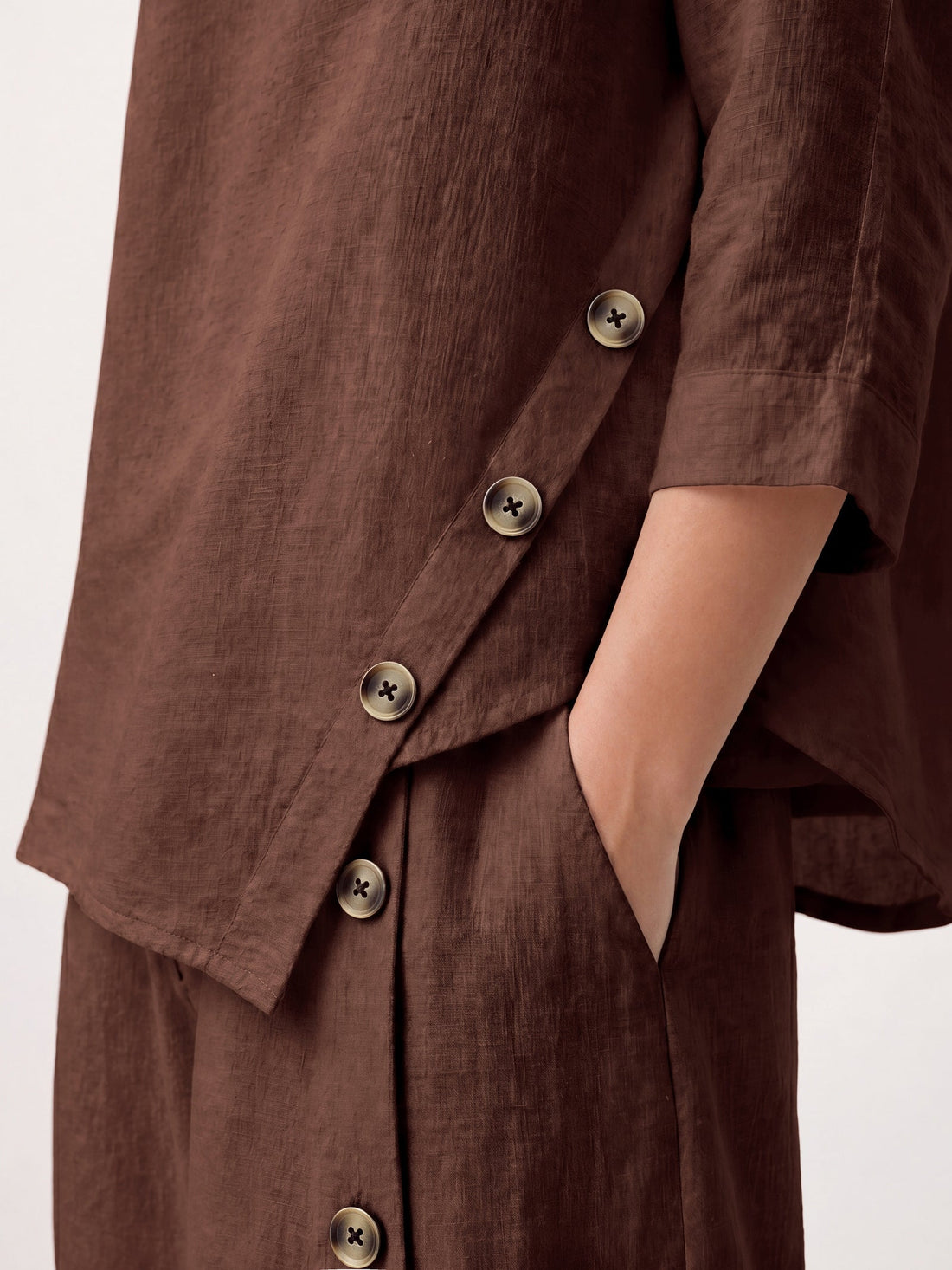 100% Linen Asymmetric-Hem Round Neck Blouse
