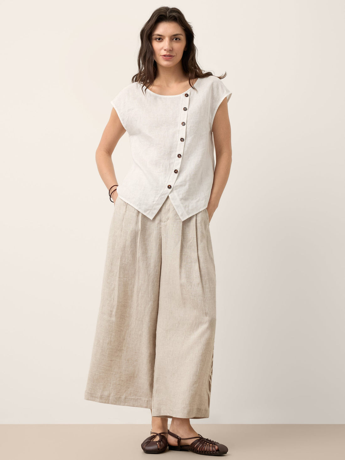 100% Linen Round Neck Cap Sleeve Blouse