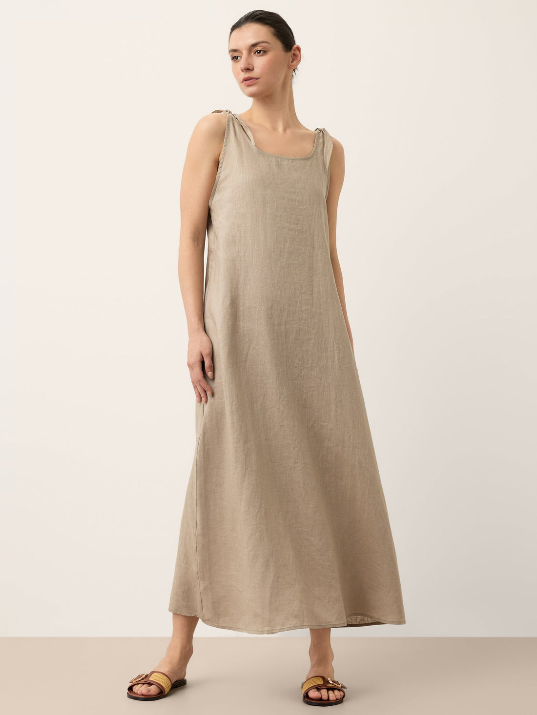 100% Linen V-Neck Sleeveless Maxi Dress
