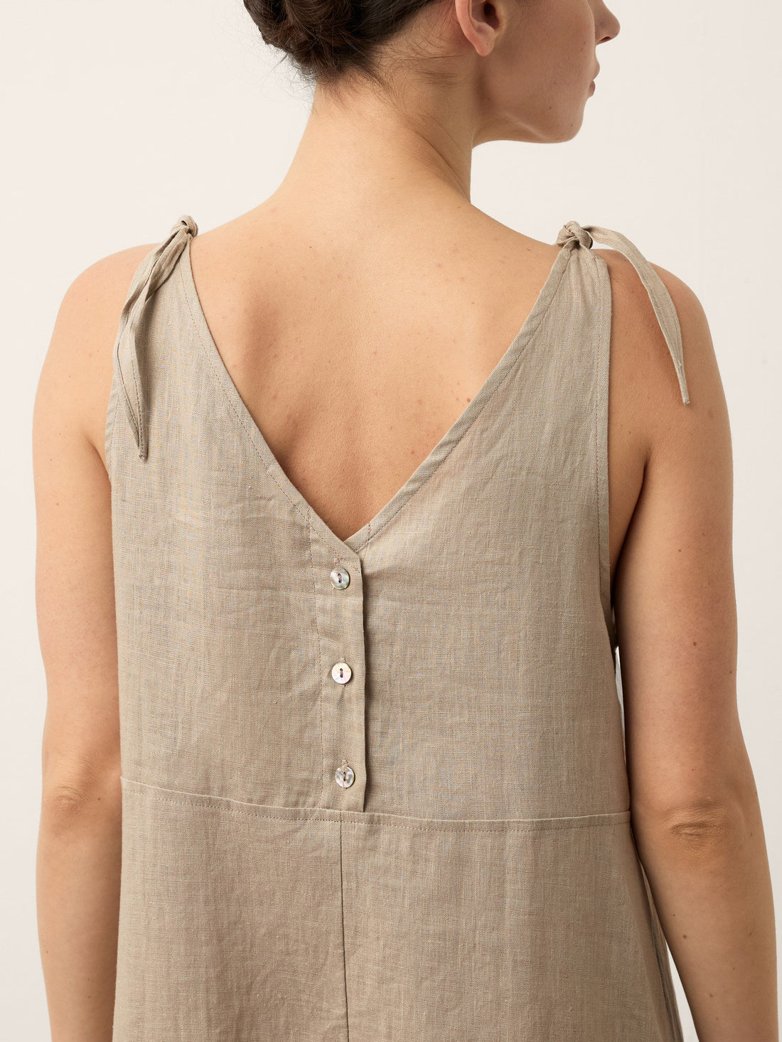 100% Linen V-Neck Sleeveless Maxi Dress