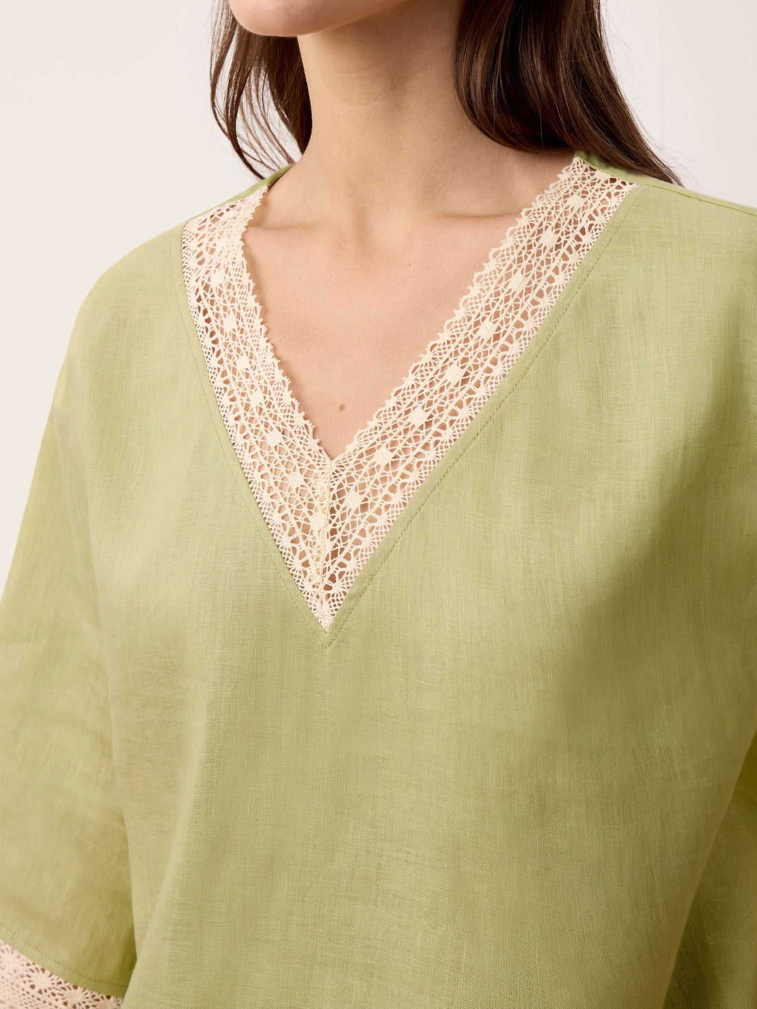 100% Linen Garment-Dyed V-Neck Blouse