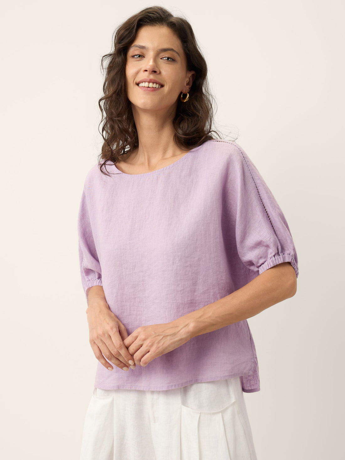 100% Linen Lace-Inset Sculpted-Cuff Round Neck Blouse