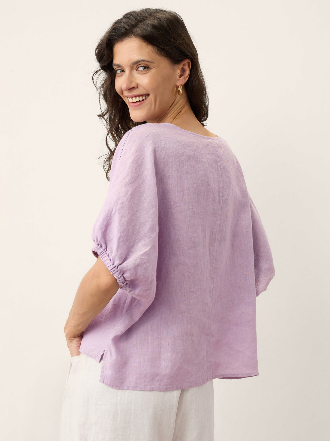 100% Linen Lace-Inset Sculpted-Cuff Round Neck Blouse