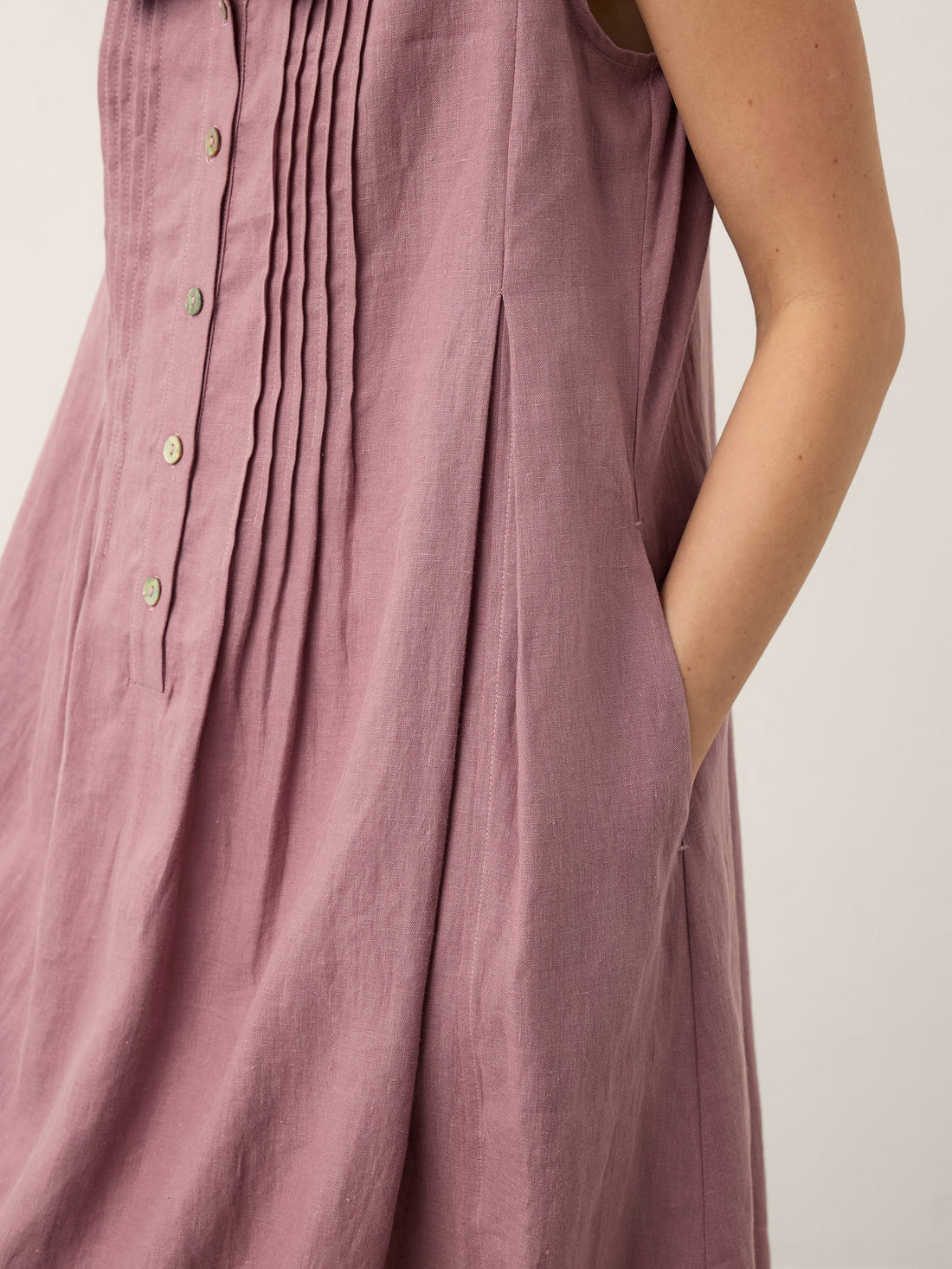 100% Linen Pleated Sleeveless Midi Dress