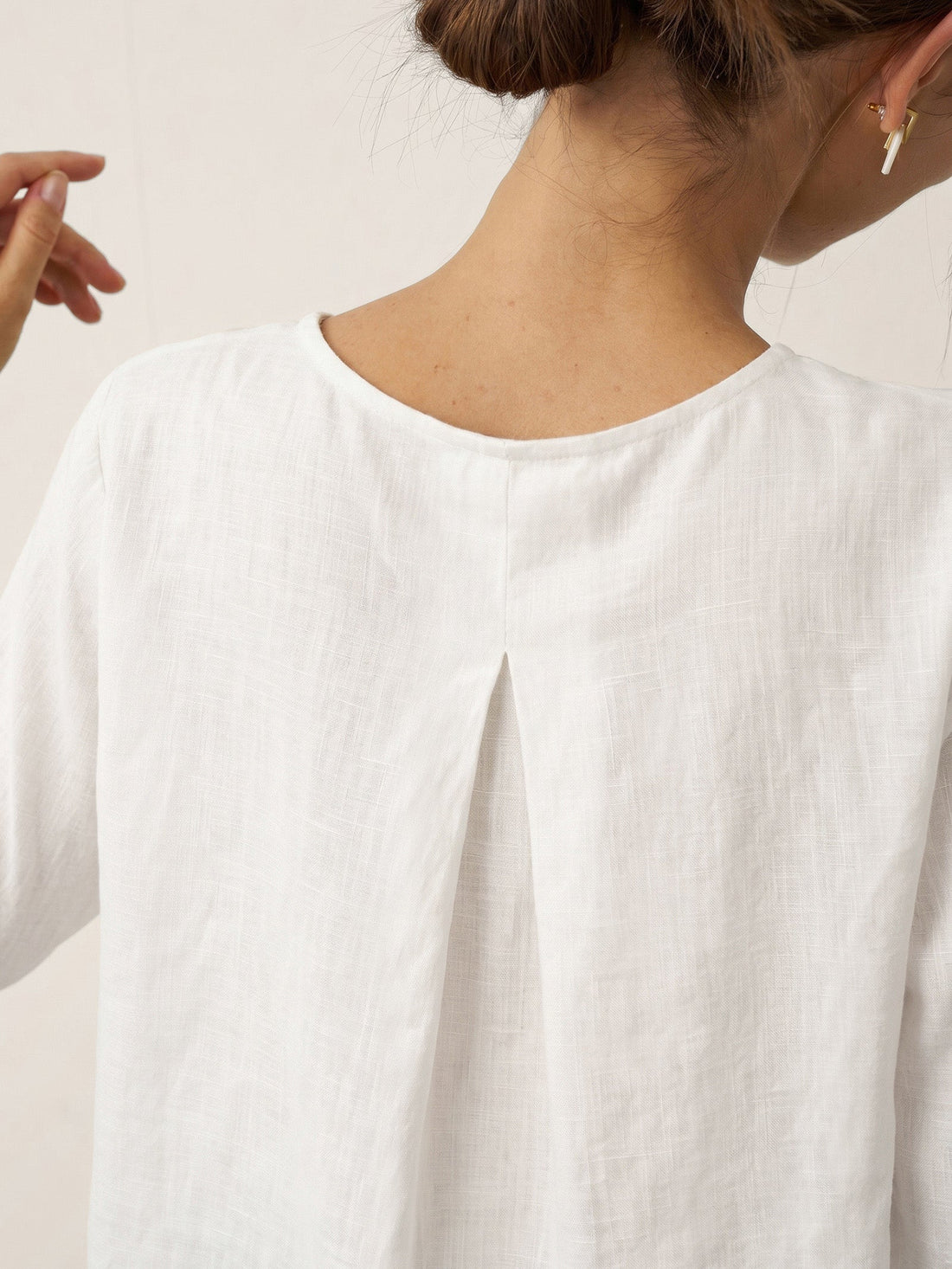 100% Linen Round Neck Half-Sleeve Blouse