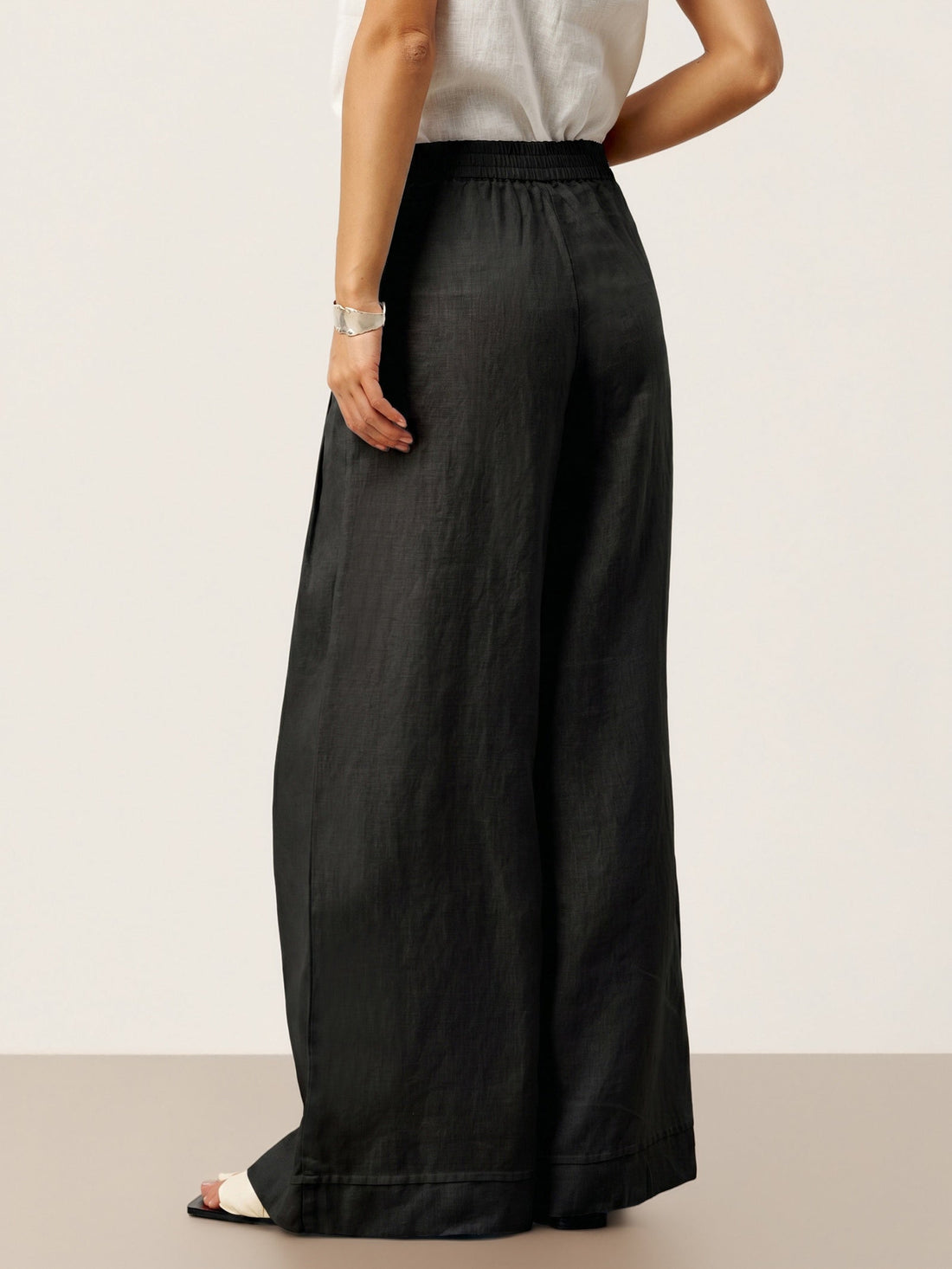 Linen Wide-Leg Pants with Welt Pockets