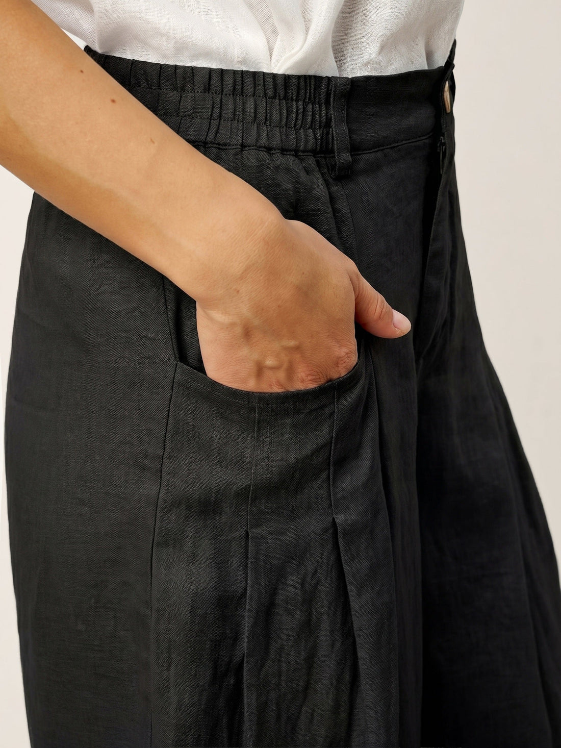 Linen Wide-Leg Pants with Welt Pockets