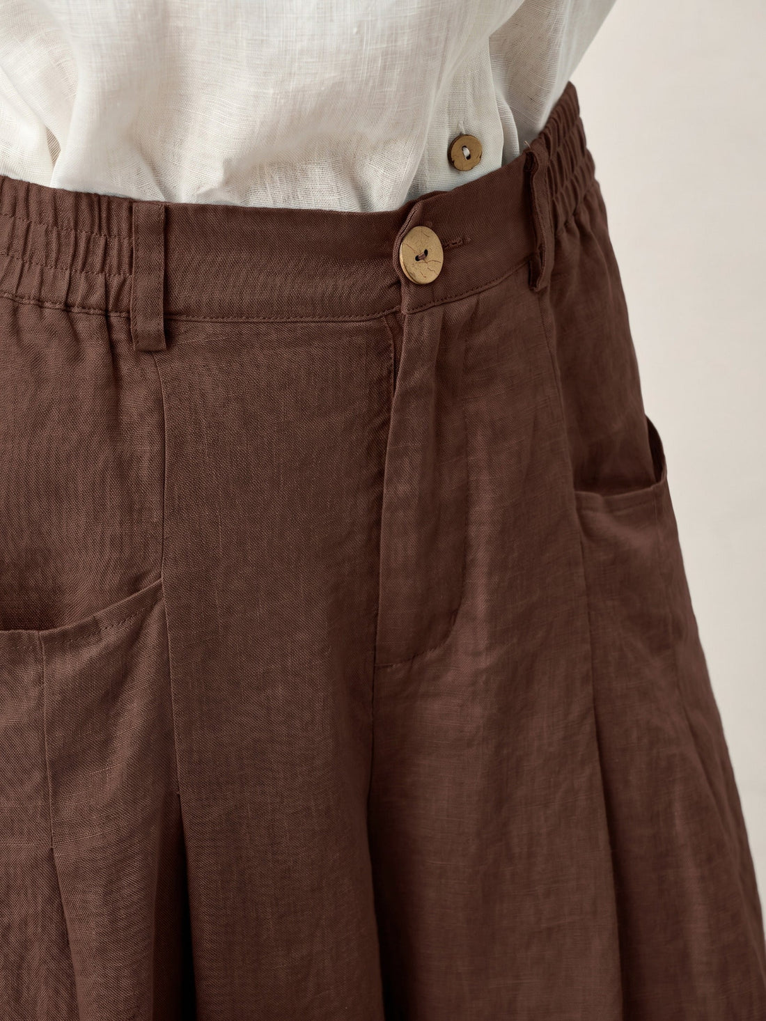 Linen Wide-Leg Pants with Welt Pockets