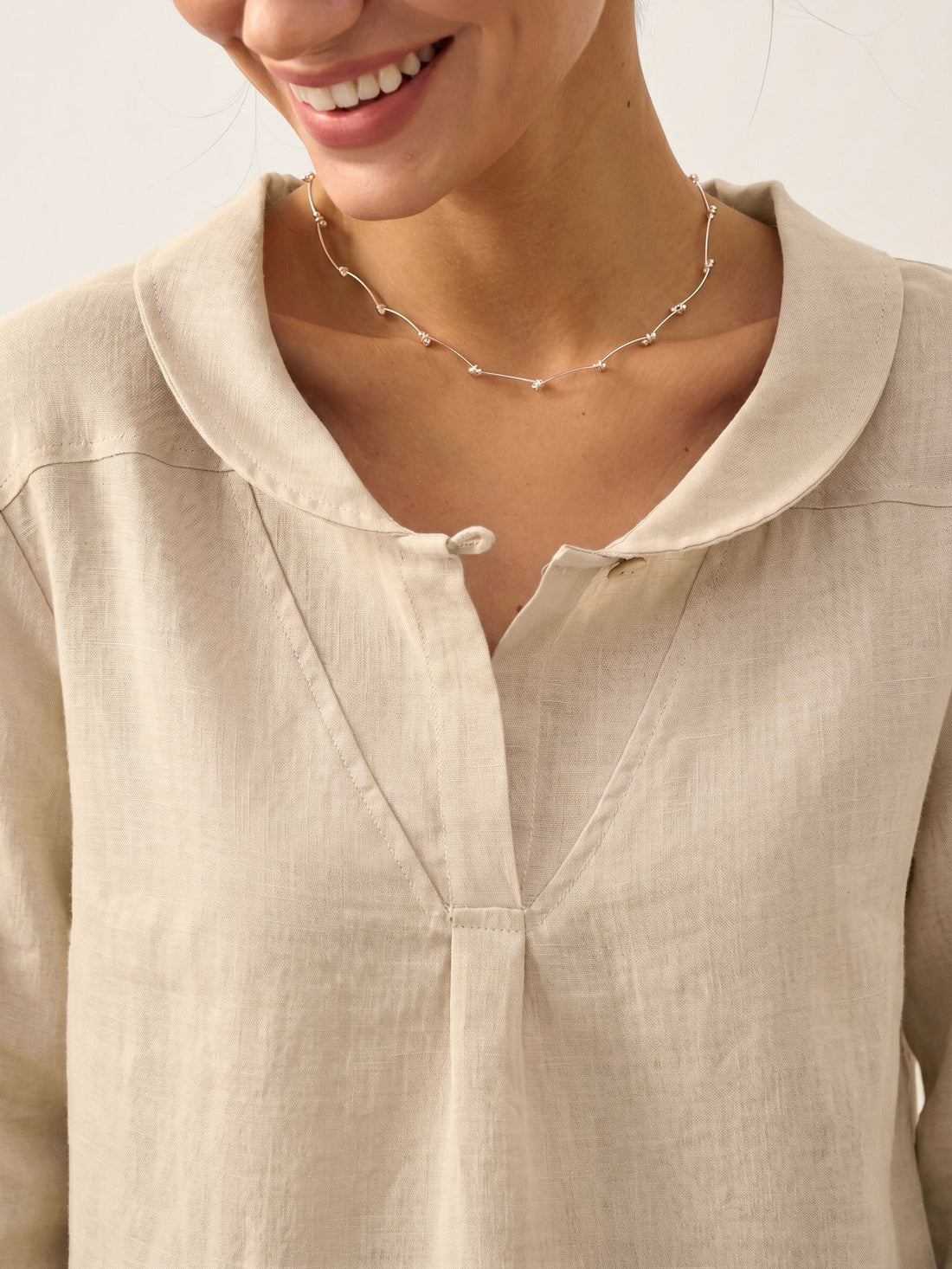 100% Linen V-Neck Three-Quarter Sleeve Blouse