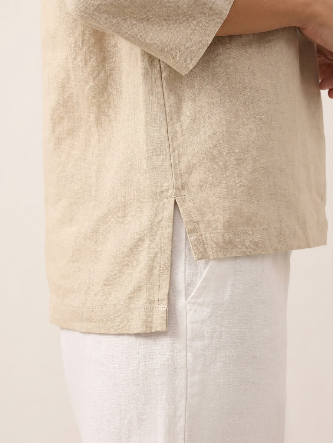 100% Linen V-Neck Three-Quarter Sleeve Blouse