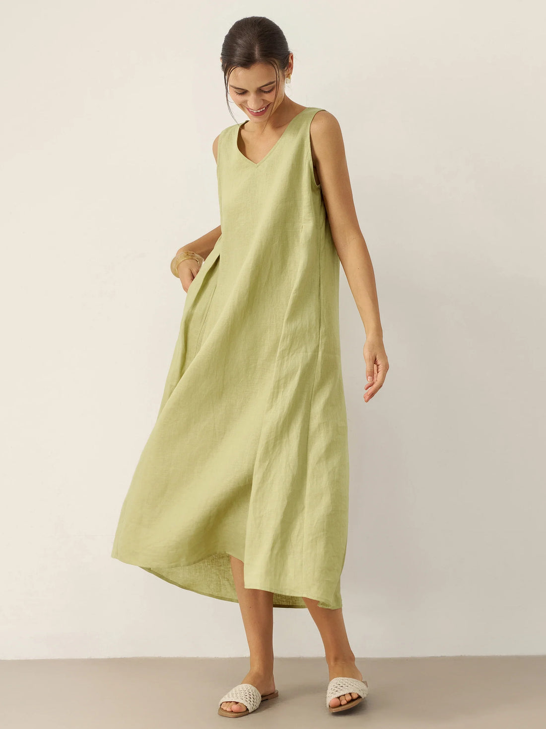 100% Linen Pleated V-Neck Midi Dress