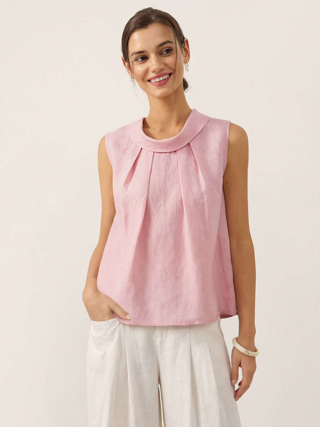 100% Linen Structured Collar Sleeveless Blouse