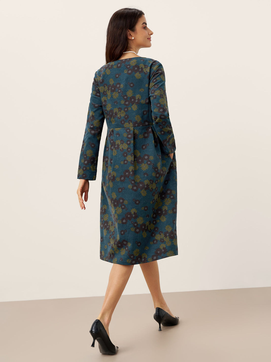 100% Cotton Pleated Long-Sleeve Midi Dress