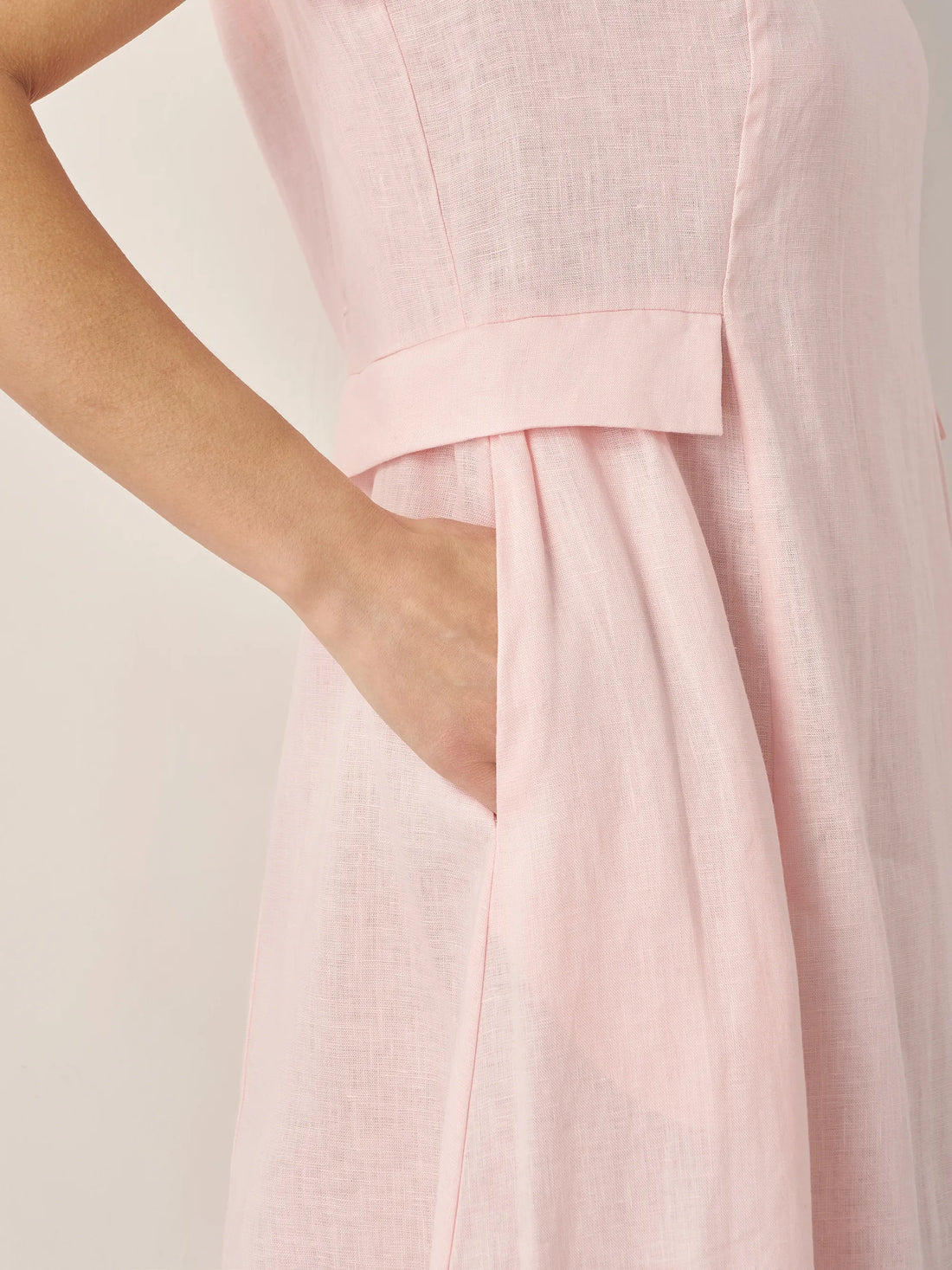 100% Linen Belted V-Neck Midi Dress
