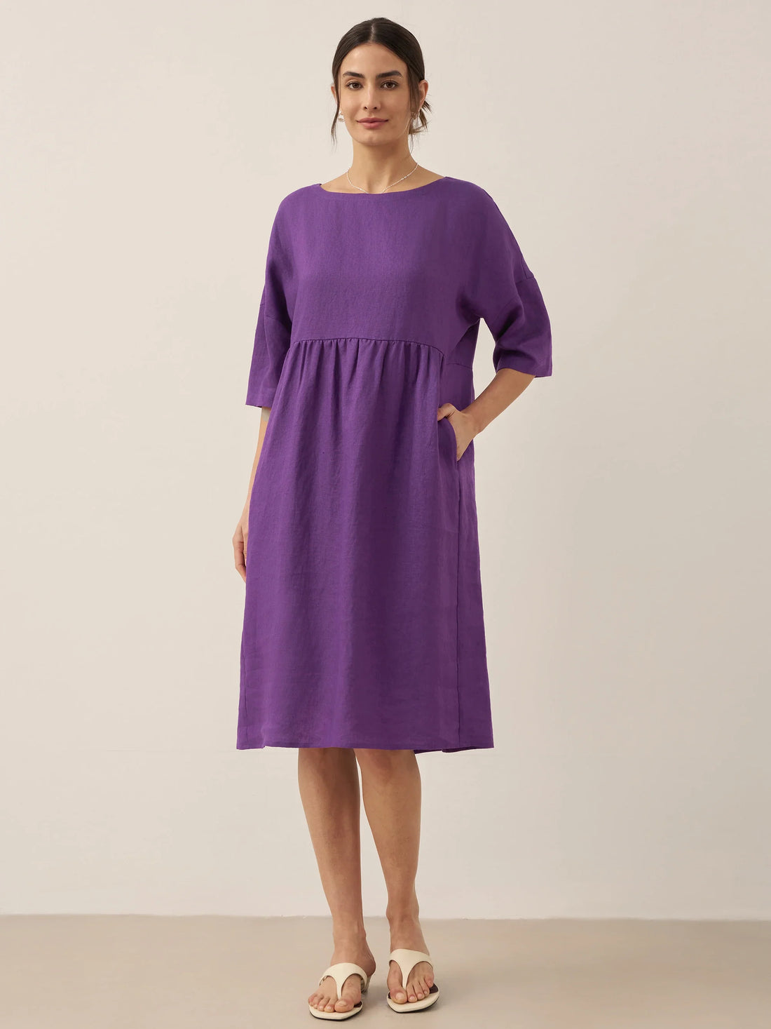 100% Linen Ruched Round-Neck Midi Dress