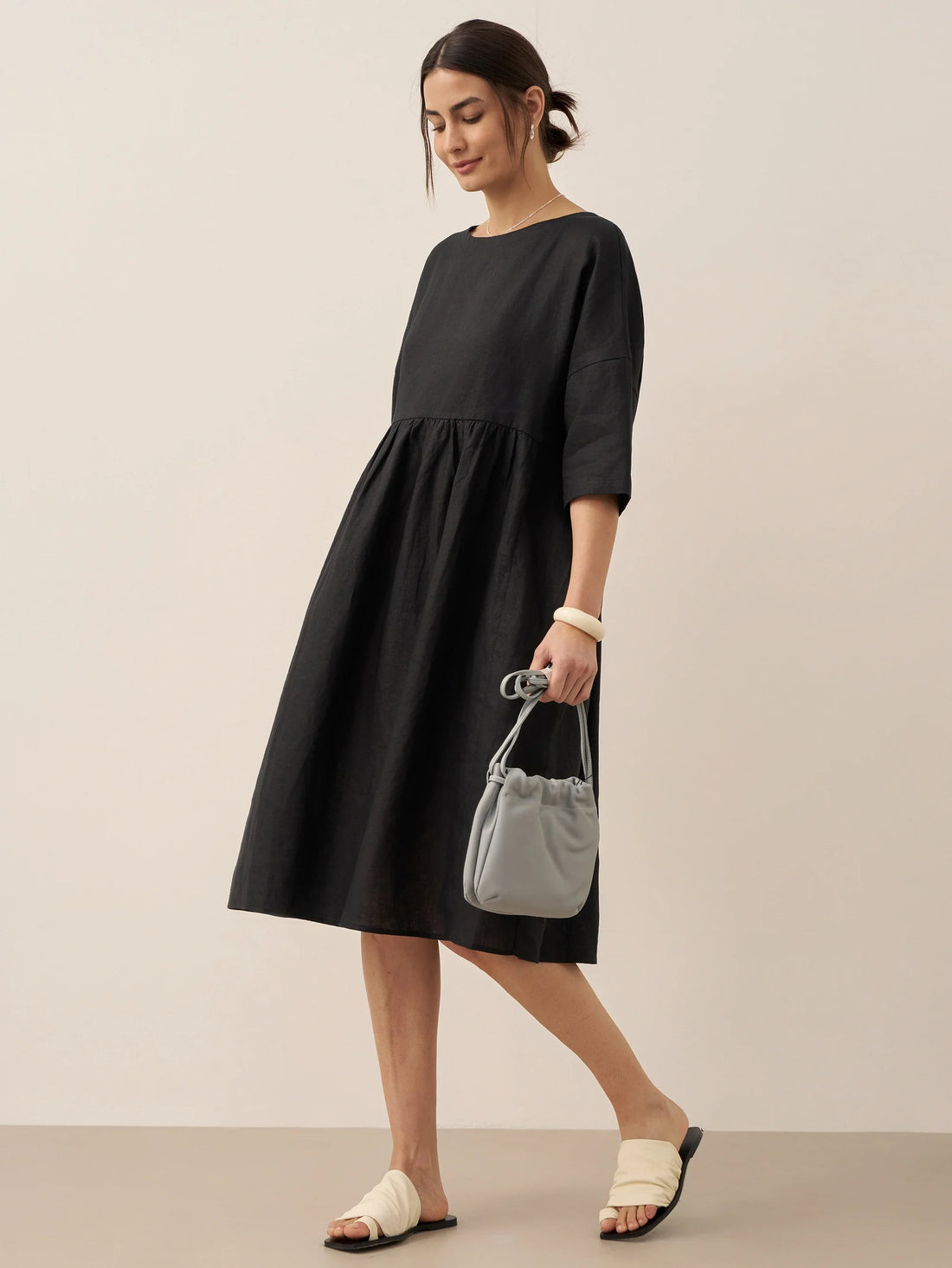 100% Linen Ruched Round-Neck Midi Dress
