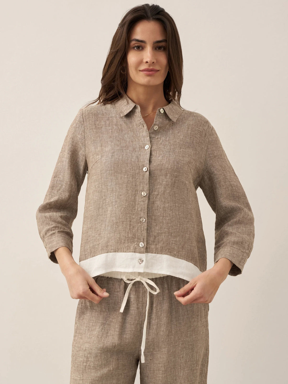 100% Linen Long-Sleeve Collared Shirt