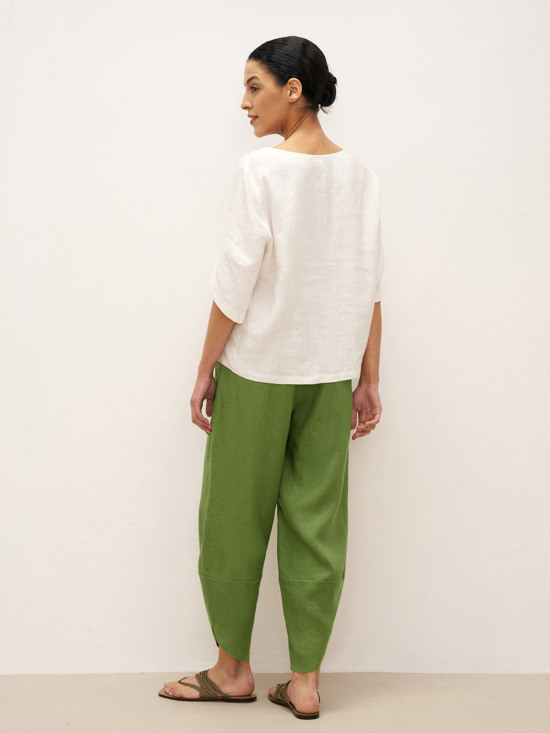 100% Linen Round Neck Petal-Sleeve Pullover